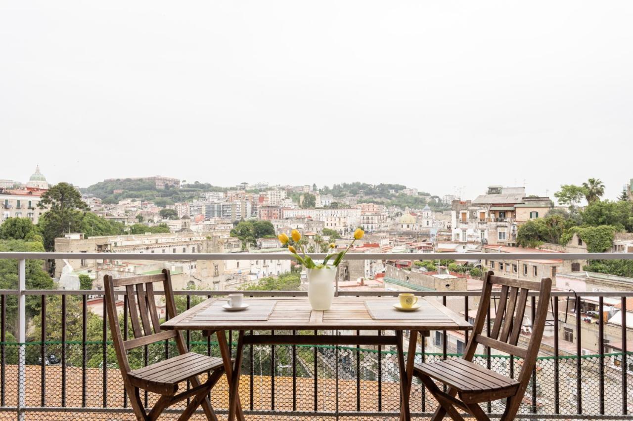 Panoramic Flat Between Materdei And Fontanelle Nápoles Exterior foto